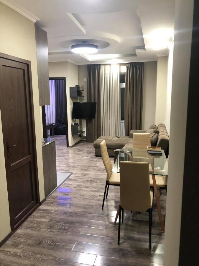 George-Groups Apartment Kutaisi Exterior foto